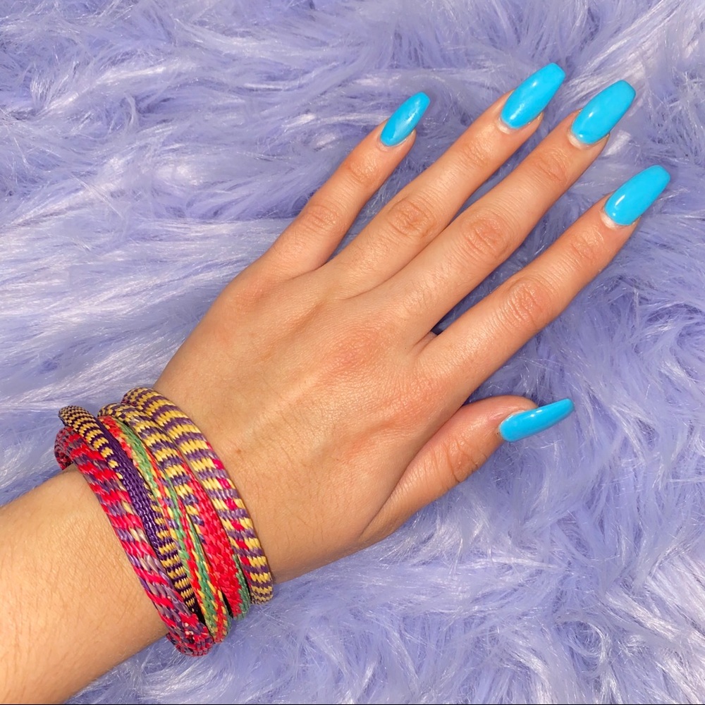 5 Multicolored Woven Bracelets - Picture 2 of 4